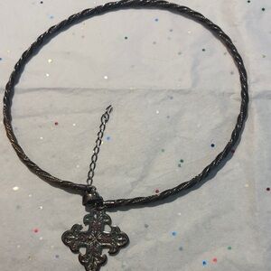 Vintage Cross Twisted Snake Choker Necklace – 16” w/ Extender